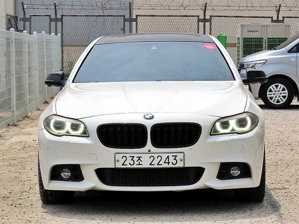 BMW 5시리즈 5시리즈 (F10) 520d xDrive 럭셔리 이미지 1