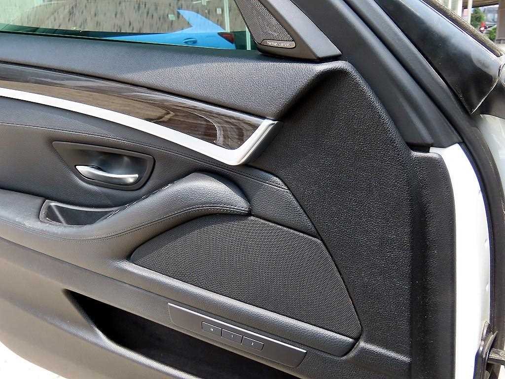 BMW 5시리즈 5시리즈 (F10) 520d xDrive 럭셔리 이미지 12
