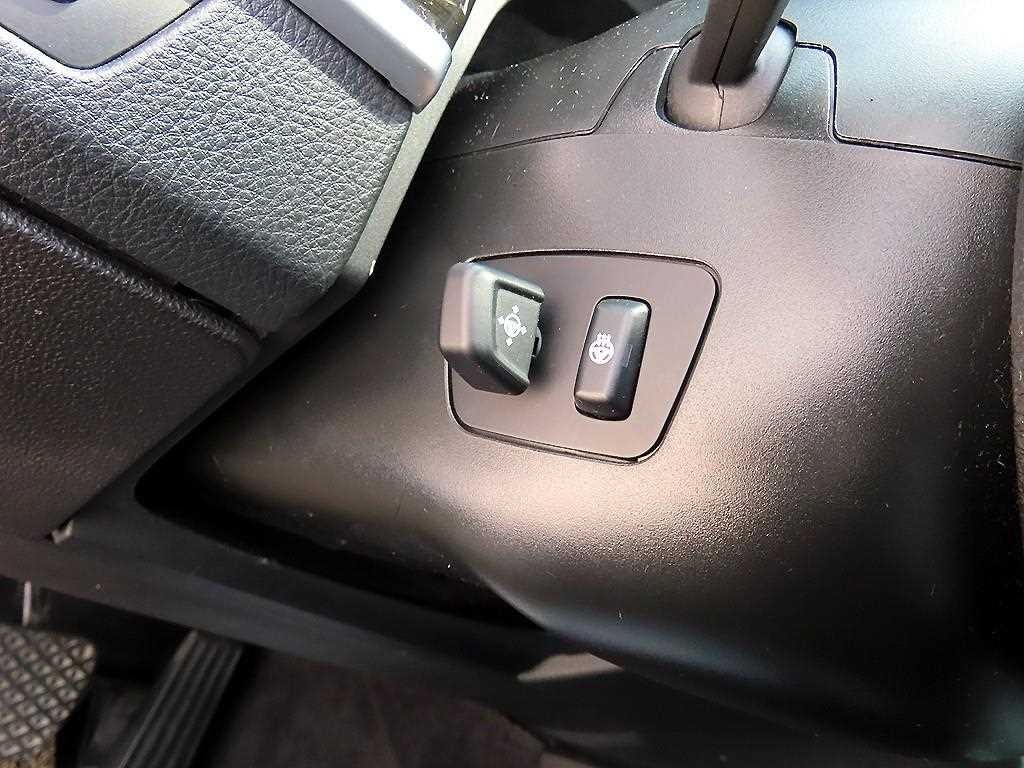 BMW 5시리즈 5시리즈 (F10) 520d xDrive 럭셔리 이미지 14