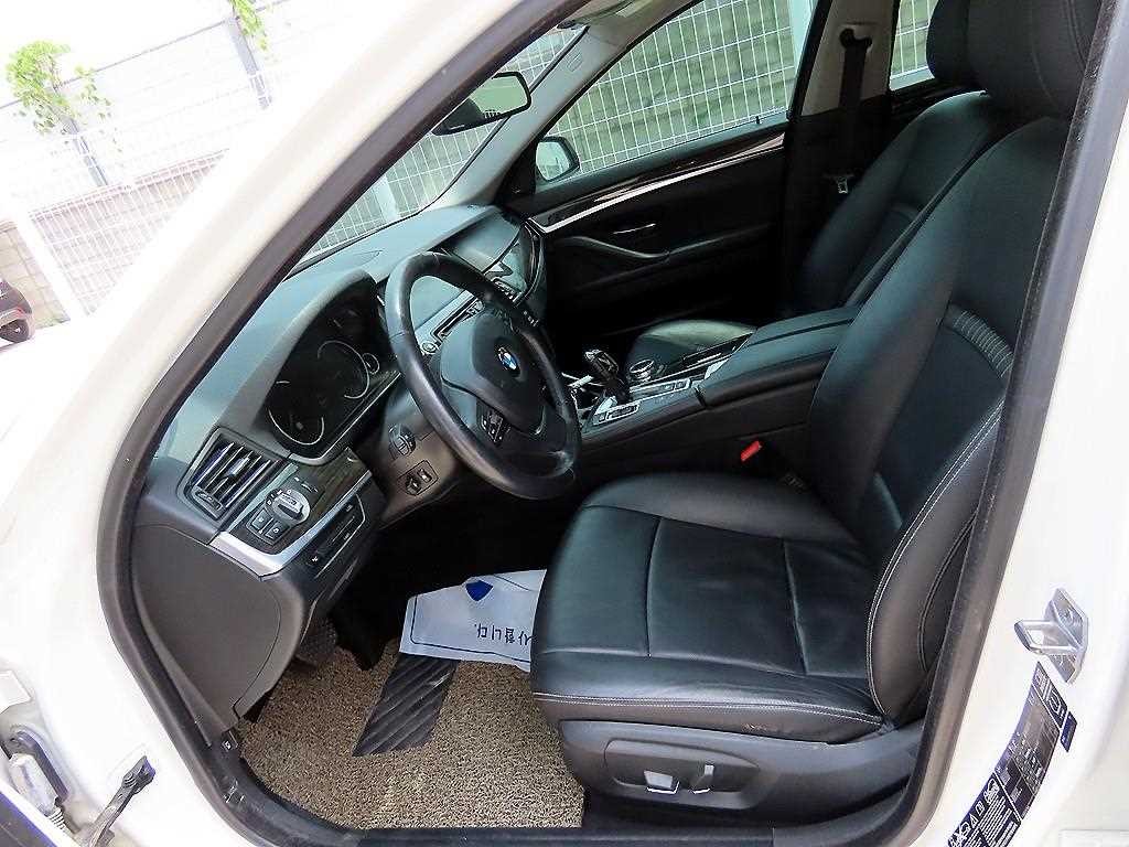 BMW 5시리즈 5시리즈 (F10) 520d xDrive 럭셔리 이미지 5