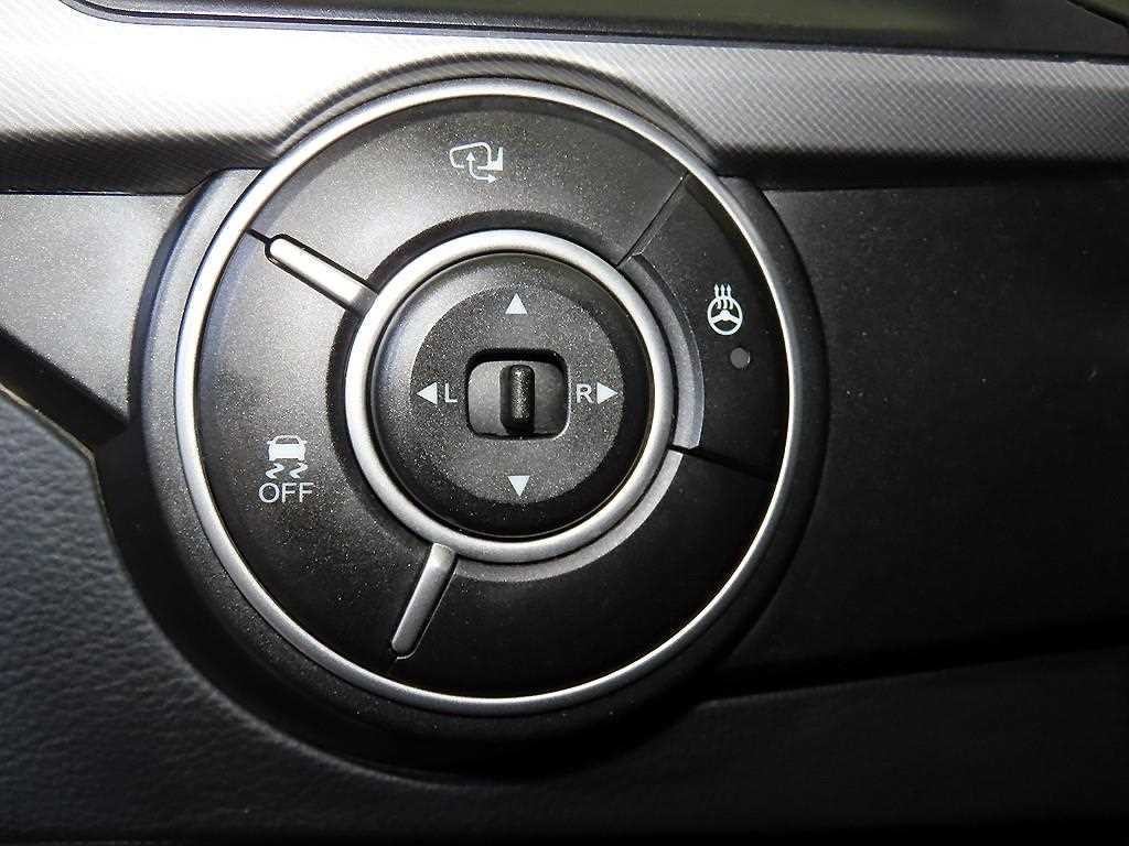 KG모빌리티(쌍용) 코란도 더뉴코란도스포츠 CX5(2WD) 패션 이미지 14