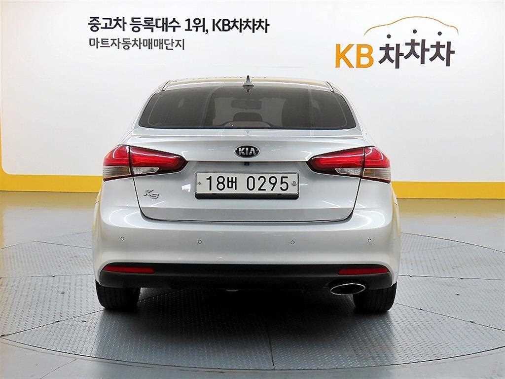 기아 K3 더뉴 K3 1.6 GDI 트렌디 스타일 이미지 3