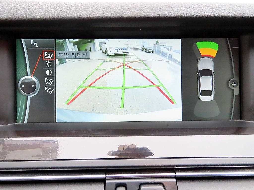 BMW 5시리즈 5시리즈 (F10) 520d 이미지 15