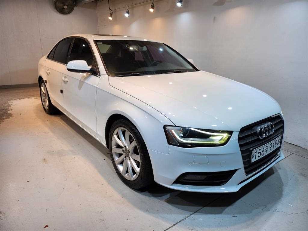 아우디 A4 뉴 A4 35 TDI 콰트로 다이나믹 이미지 2