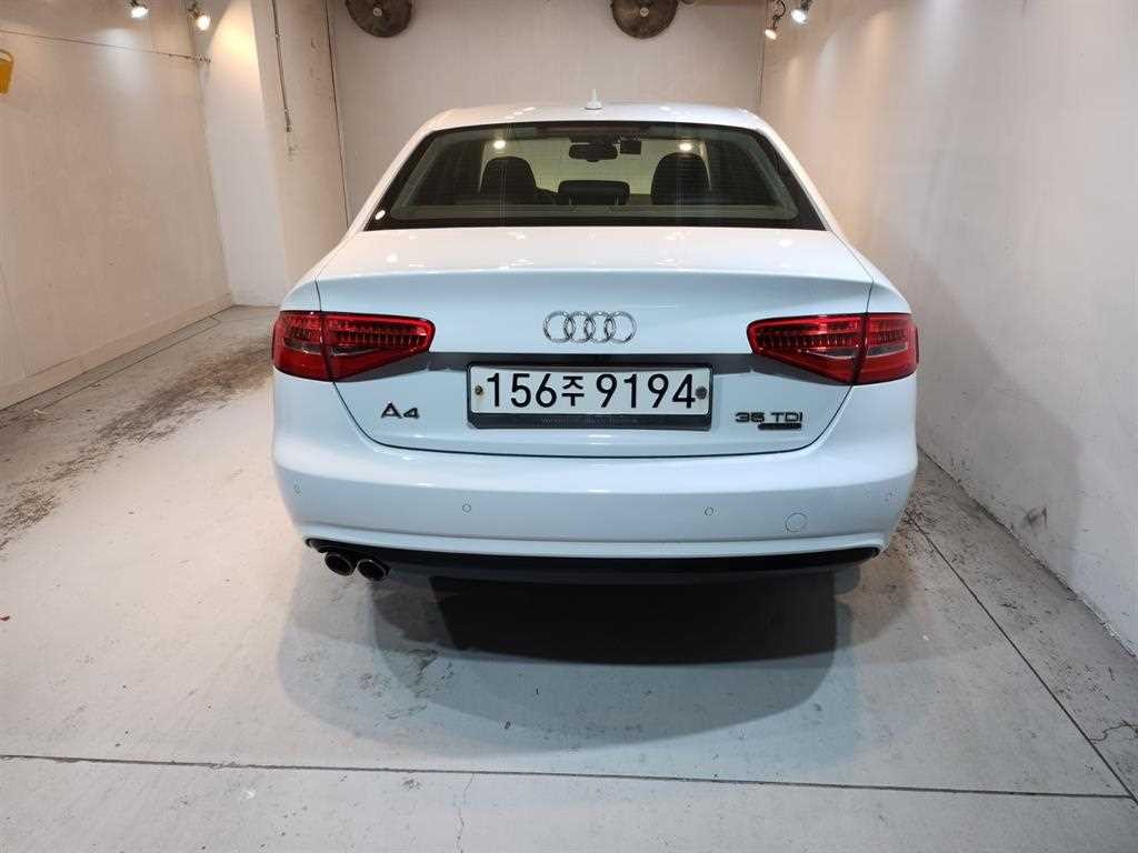 아우디 A4 뉴 A4 35 TDI 콰트로 다이나믹 이미지 3