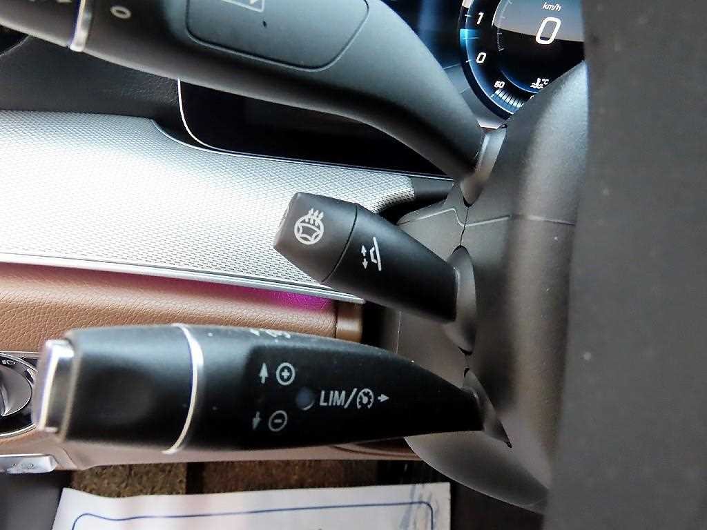 벤츠 E 클래스 E-클래스 W213 E300 아방가르드 이미지 12