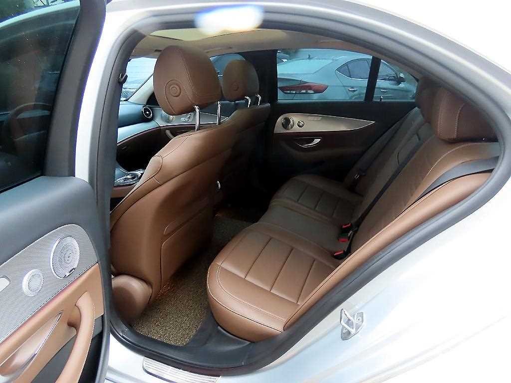 벤츠 E 클래스 E-클래스 W213 E300 아방가르드 이미지 6