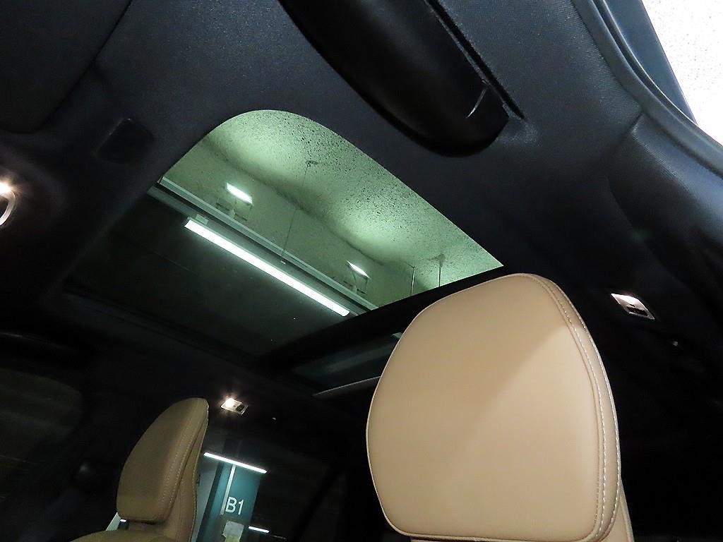 볼보 V60 V60 크로스 컨트리 2세대 2.0 T5 프로 AWD 이미지 14