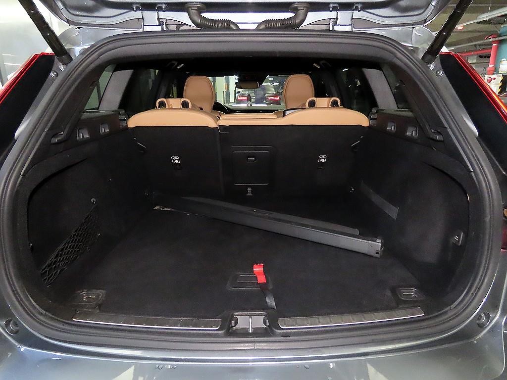 볼보 V60 V60 크로스 컨트리 2세대 2.0 T5 프로 AWD 이미지 16