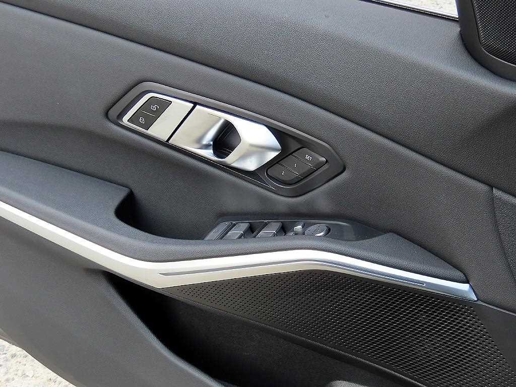 BMW 3시리즈 3시리즈 (G20) 320i 이미지 12