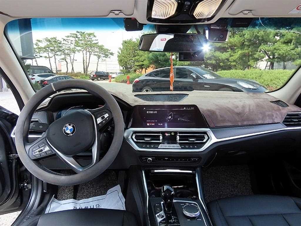 BMW 3시리즈 3시리즈 (G20) 320i 이미지 7