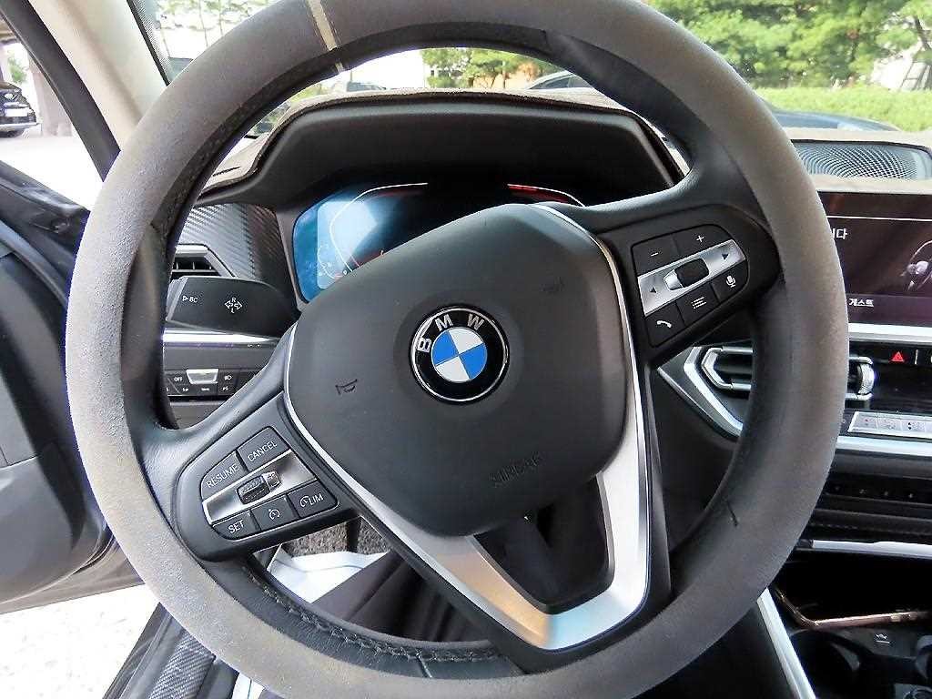 BMW 3시리즈 3시리즈 (G20) 320i 이미지 8