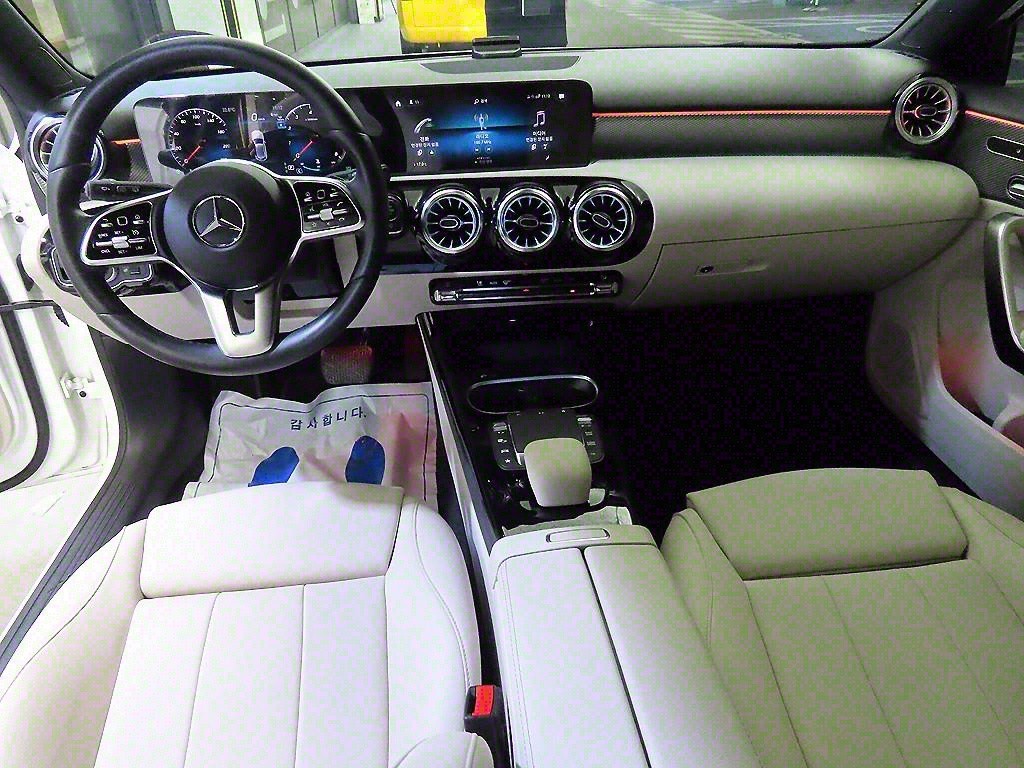 벤츠 A 클래스 A클래스 W177 A220 해치백 이미지 10