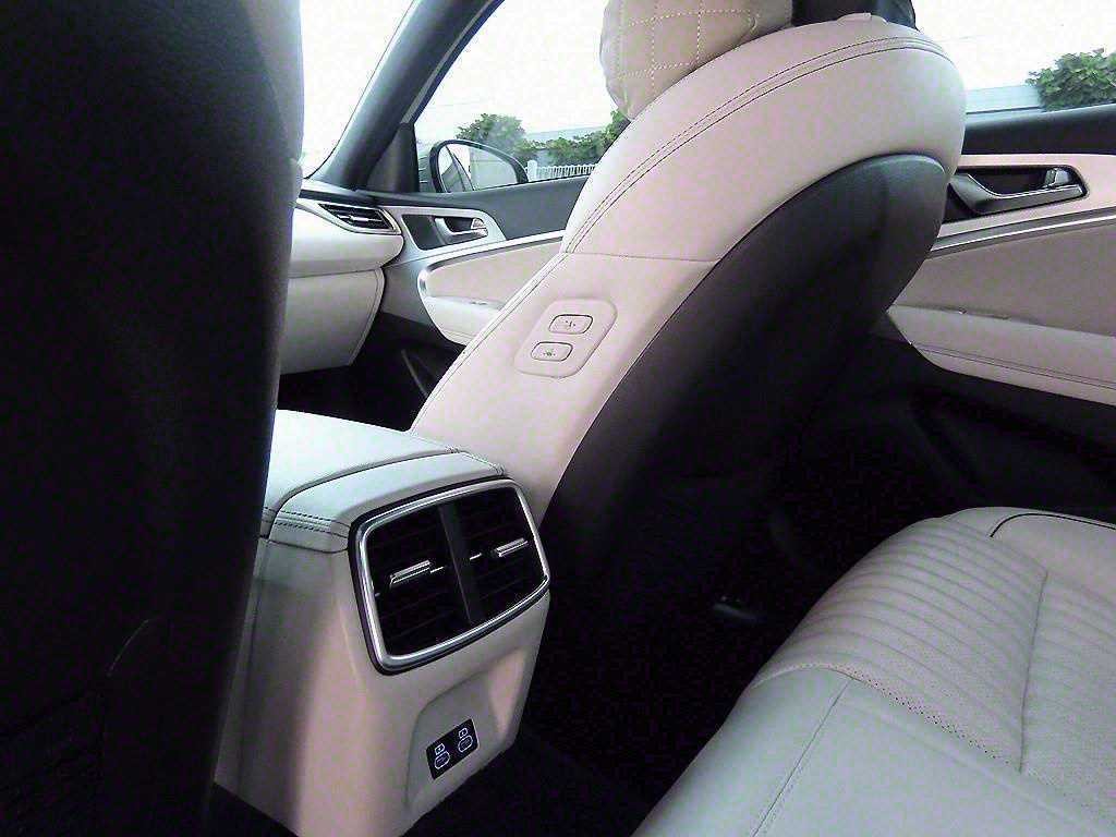 제네시스 G70 더 뉴 G70 가솔린 2.5T 4WD 이미지 16