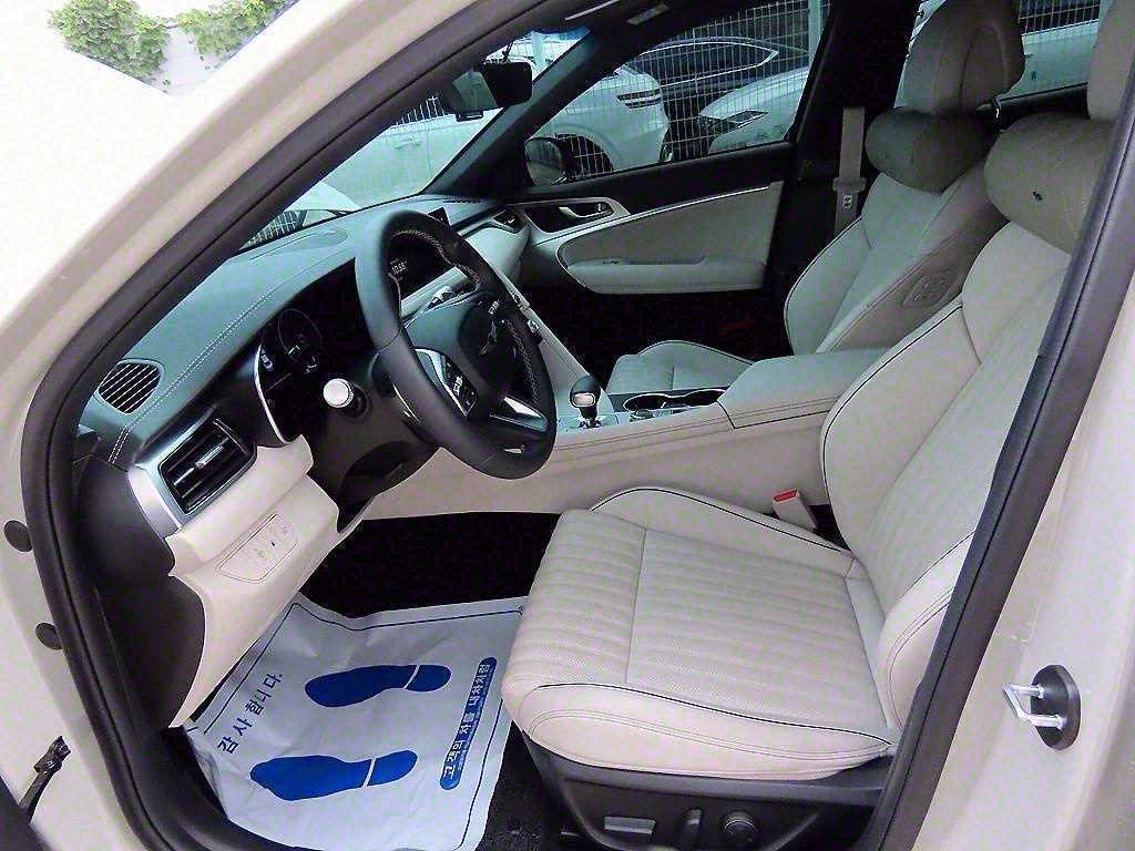 제네시스 G70 더 뉴 G70 가솔린 2.5T 4WD 이미지 5