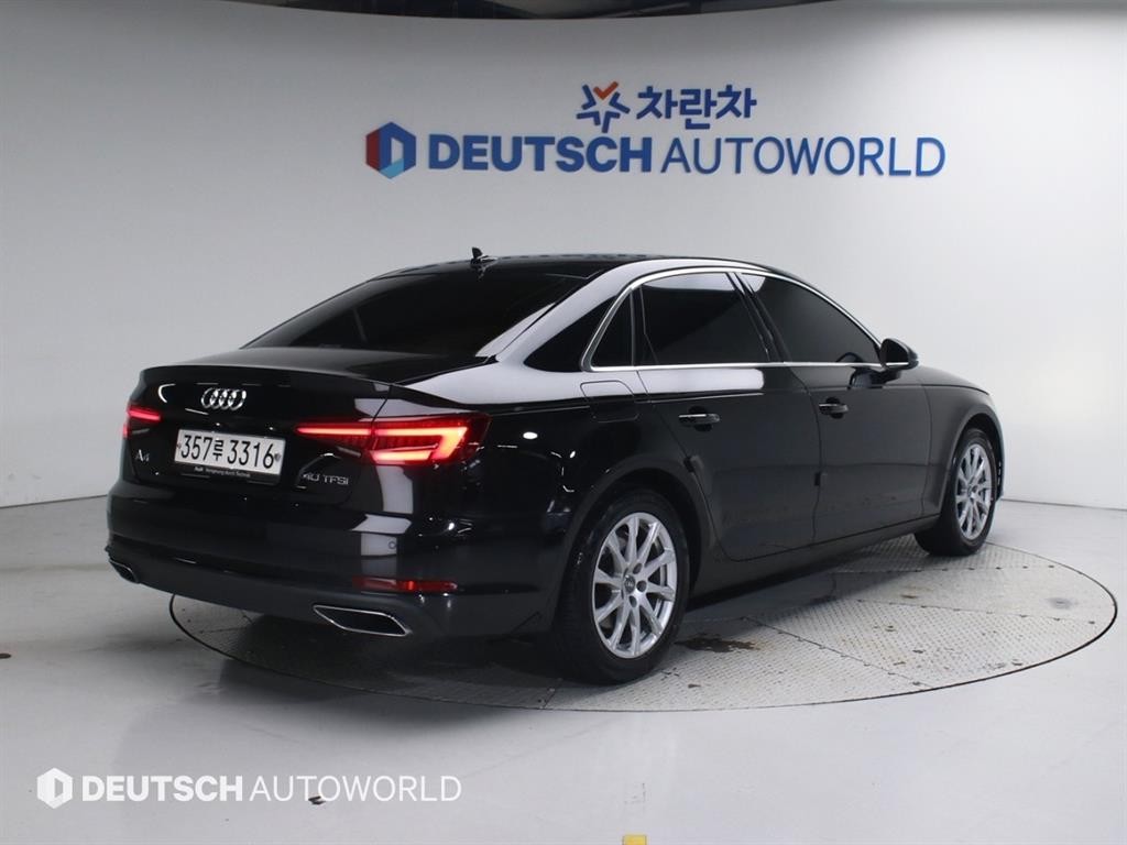 아우디 A4 A4 (B9) 40 TFSI 이미지 2