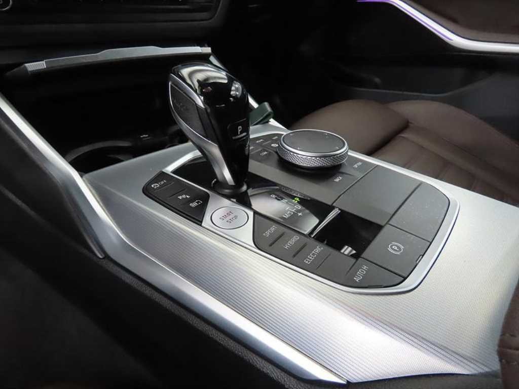 BMW 3시리즈 3시리즈 (G20) 330e M 스포츠 이미지 13