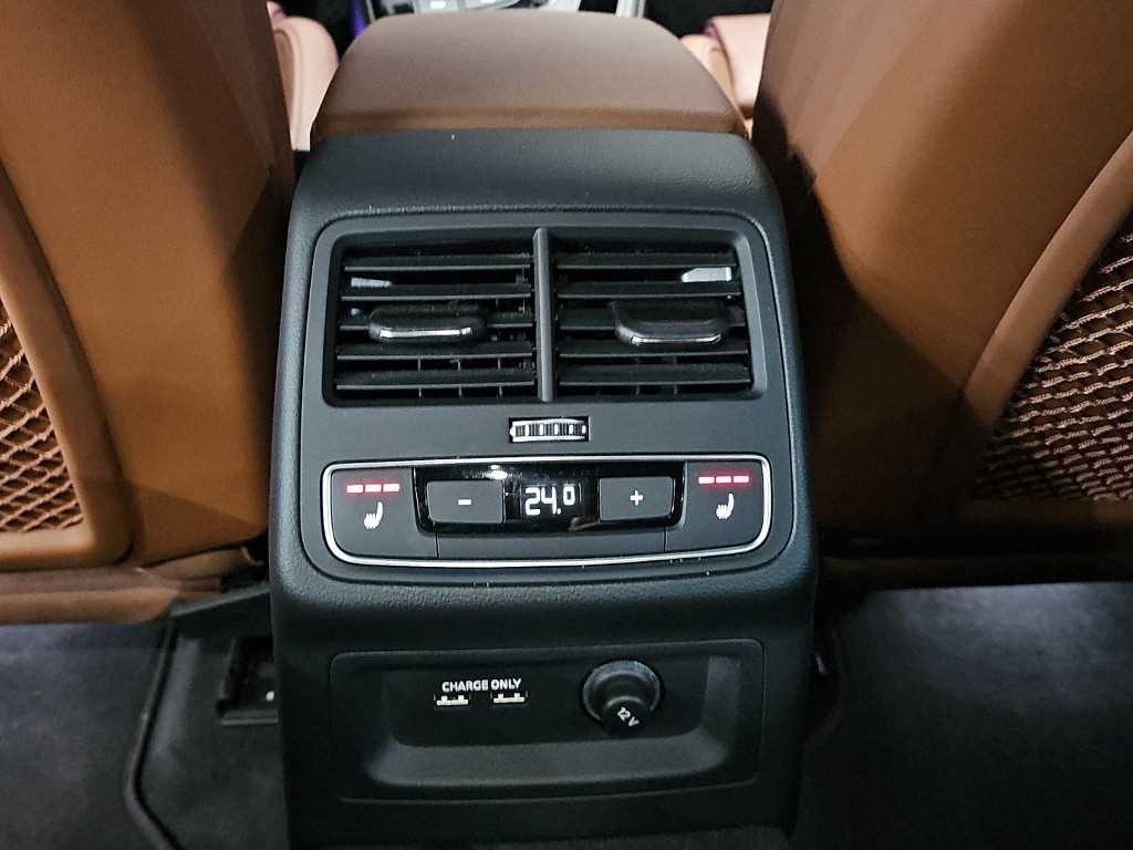아우디 A5 A5 (F5) 40 TFSI 콰트로 프리미엄 스포트백 이미지 13