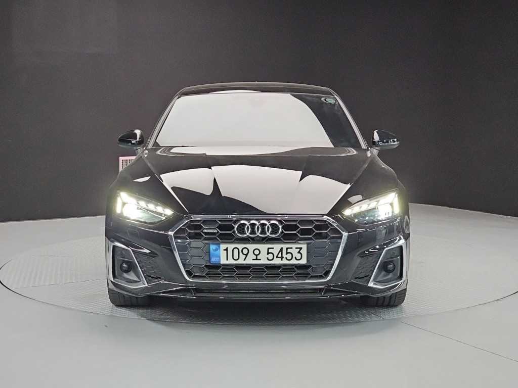 아우디 A5 A5 (F5) 40 TFSI 콰트로 프리미엄 스포트백 이미지 2