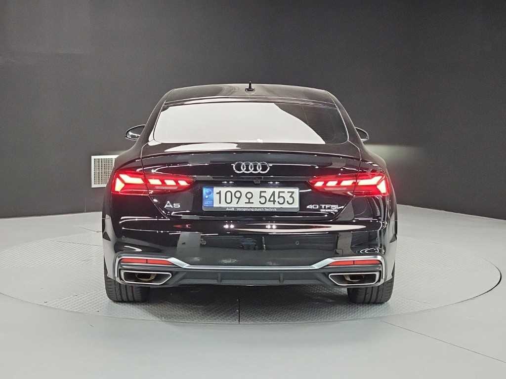 아우디 A5 A5 (F5) 40 TFSI 콰트로 프리미엄 스포트백 이미지 3