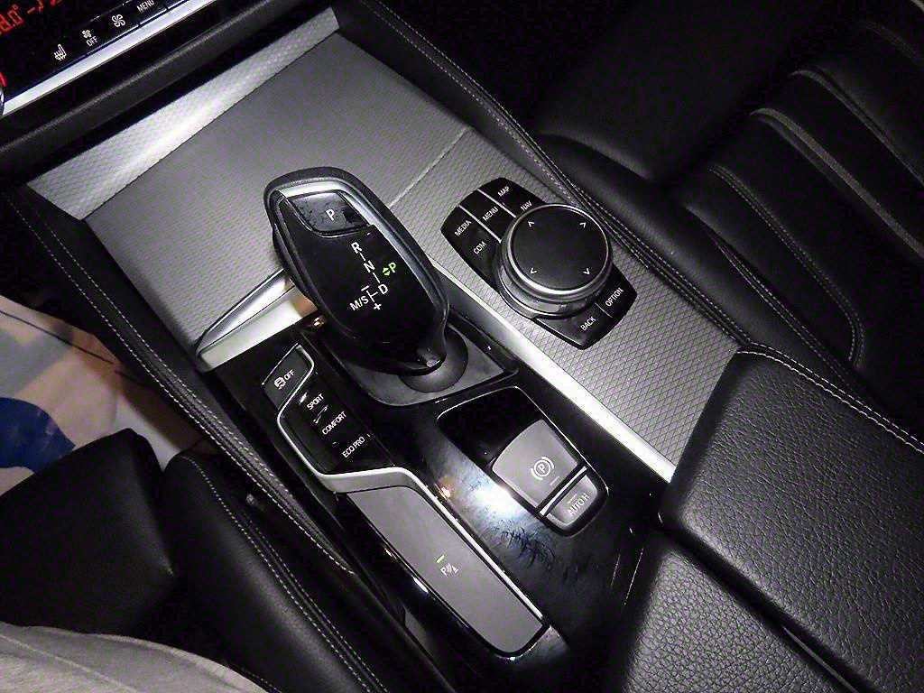 BMW 5시리즈 5시리즈 (G30) 520d M 스포츠 스페셜 에디션 이미지 12