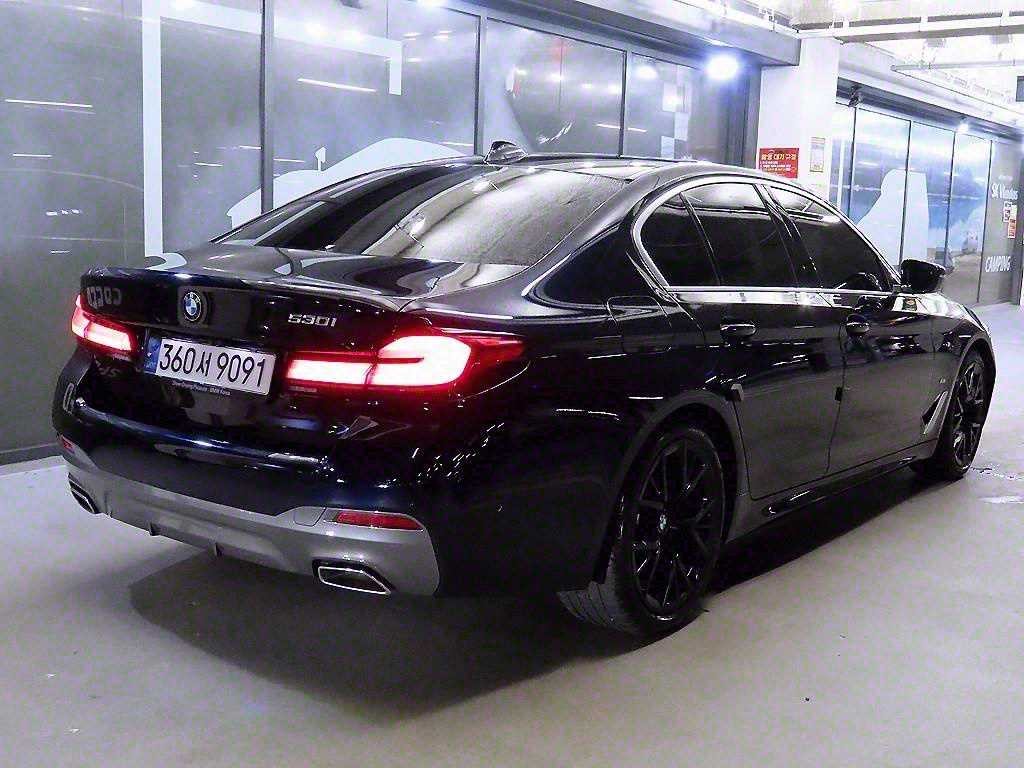 BMW 5시리즈 5시리즈 (G30) 530i M 스포츠 이미지 4