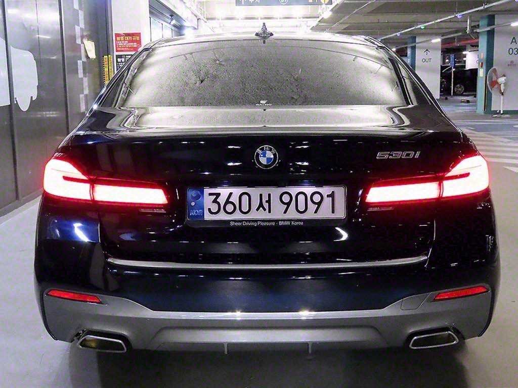 BMW 5시리즈 5시리즈 (G30) 530i M 스포츠 이미지 5