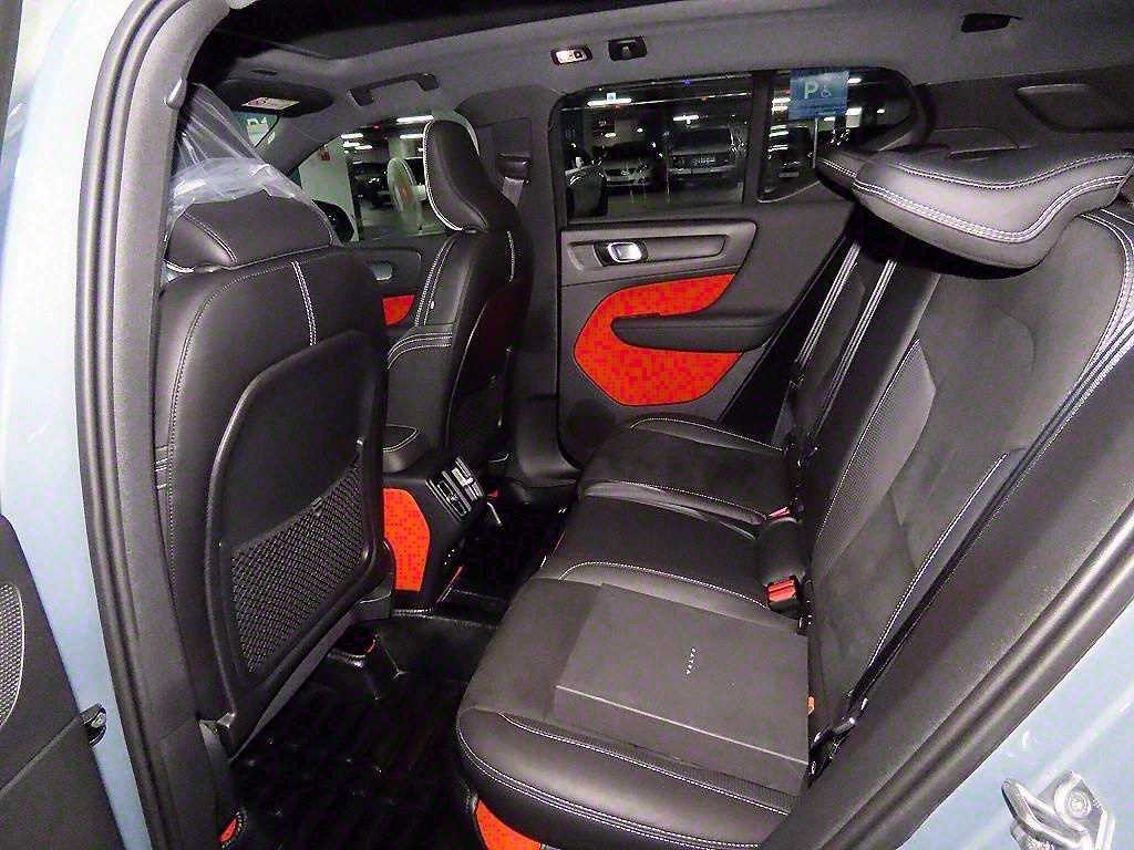 볼보 XC40 B4 AWD R-디자인 이미지 7