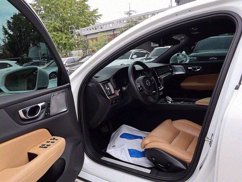 볼보 S60 S60(3세대) B5 인스크립션 이미지 6