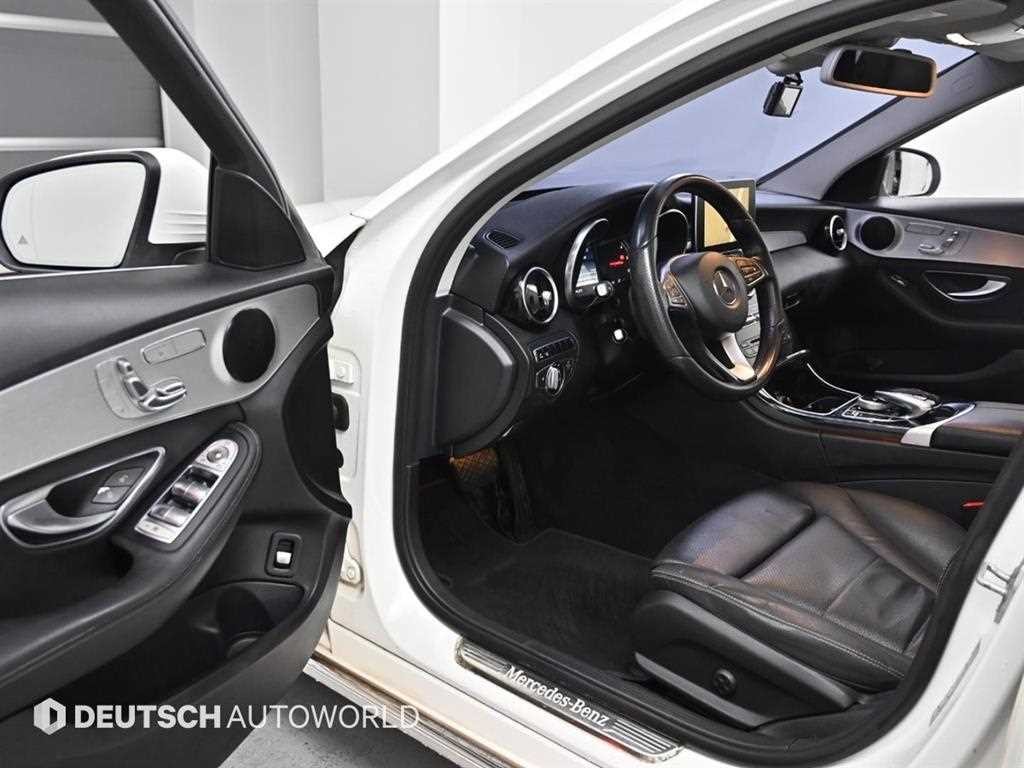 벤츠 C 클래스 C클래스 W205 C220 d 4MATIC 에스테이트 이미지 11