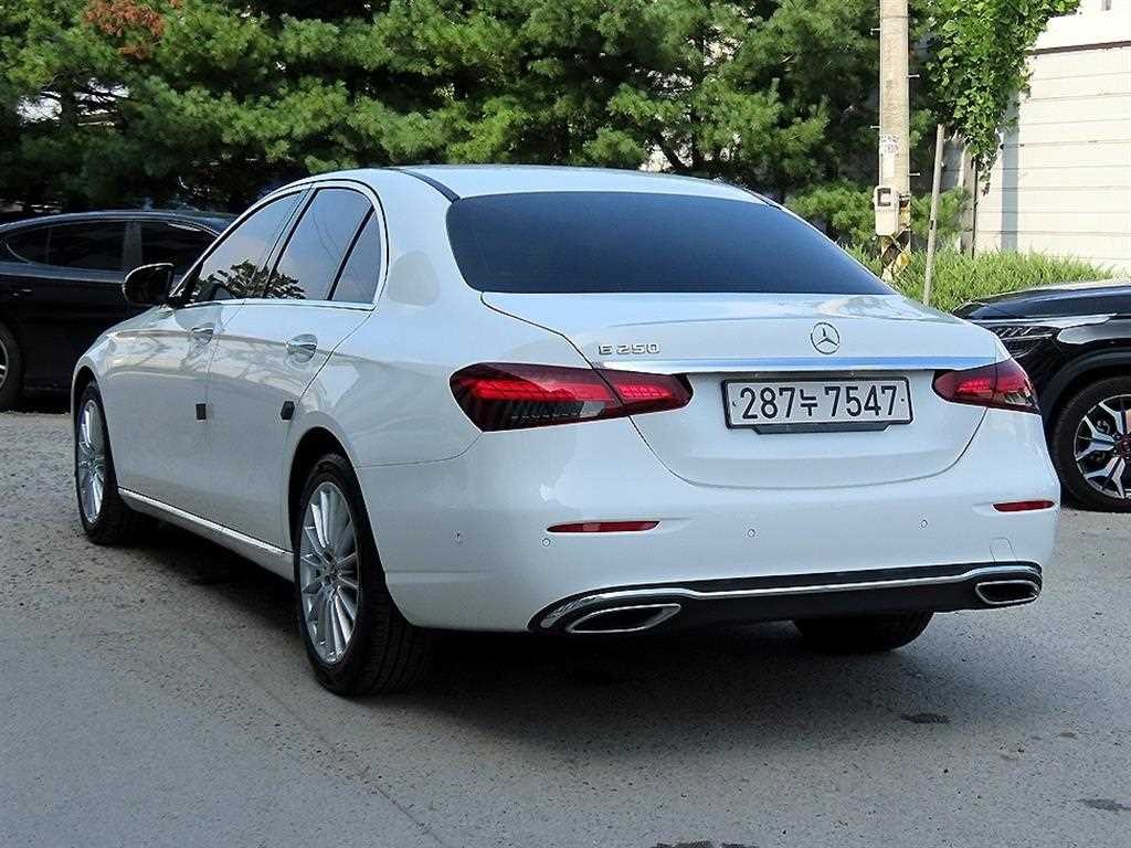 벤츠 E 클래스 E-클래스 W213 E250 익스클루시브 이미지 3