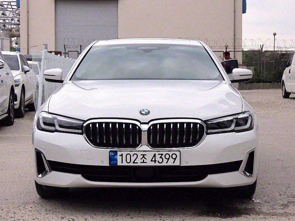 BMW 5시리즈 5시리즈 (G30) 530i xDrive 럭셔리 이미지 1