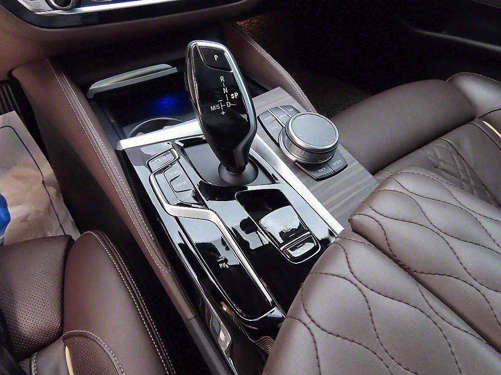 BMW 5시리즈 5시리즈 (G30) 530i xDrive 럭셔리 이미지 11