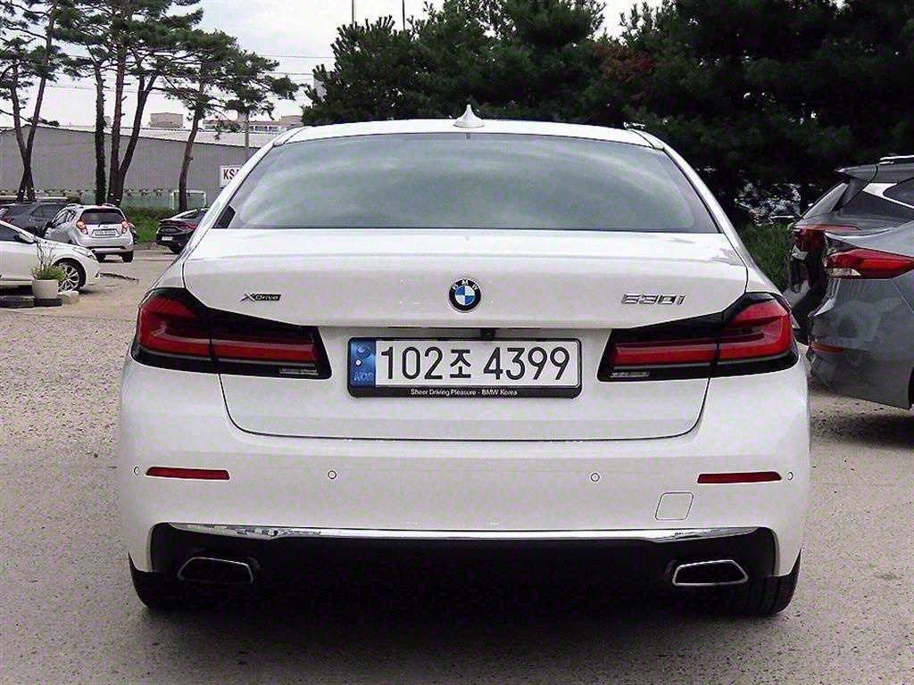 BMW 5시리즈 5시리즈 (G30) 530i xDrive 럭셔리 이미지 4