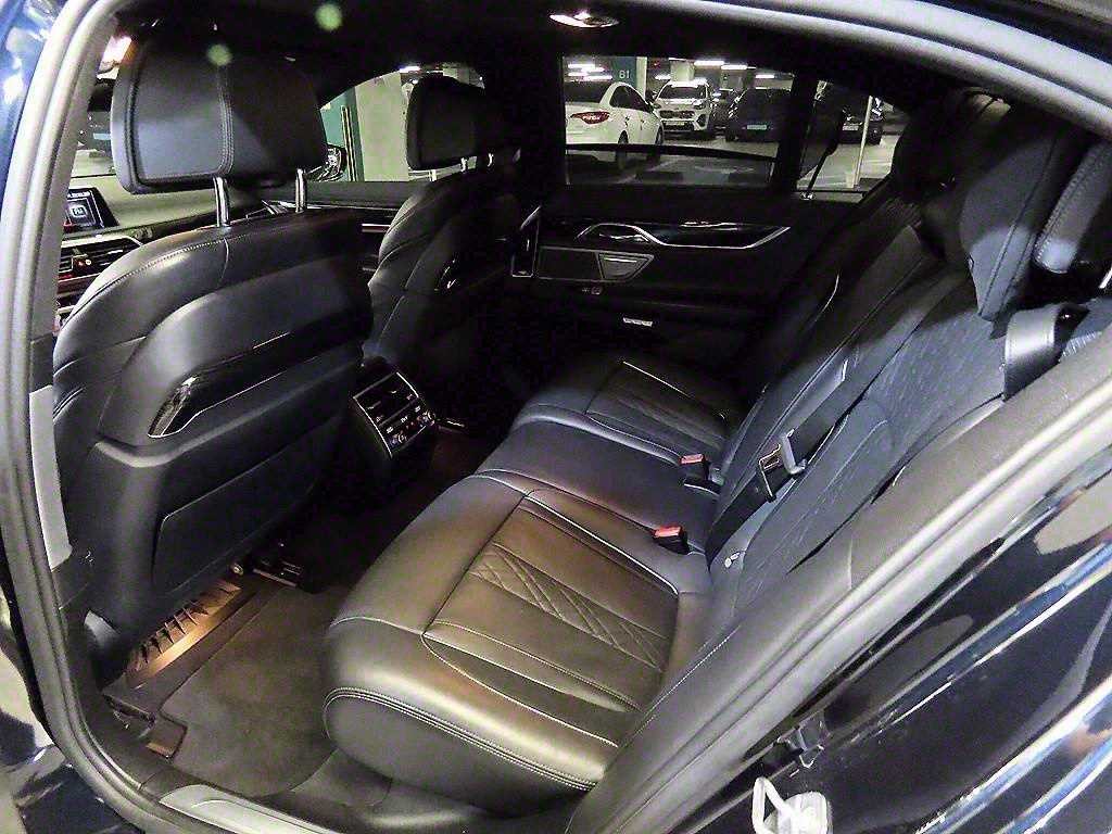 BMW 7시리즈 7시리즈 (G11) 740d xDrive M 스포츠 이미지 7