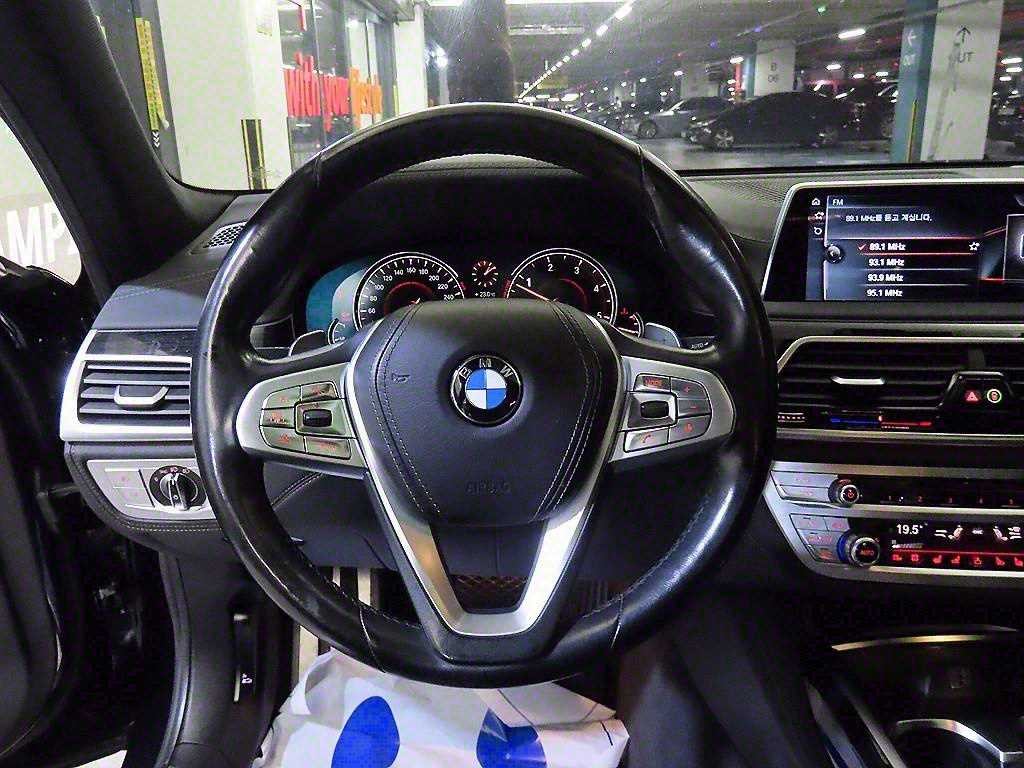 BMW 7시리즈 7시리즈 (G11) 740d xDrive M 스포츠 이미지 8