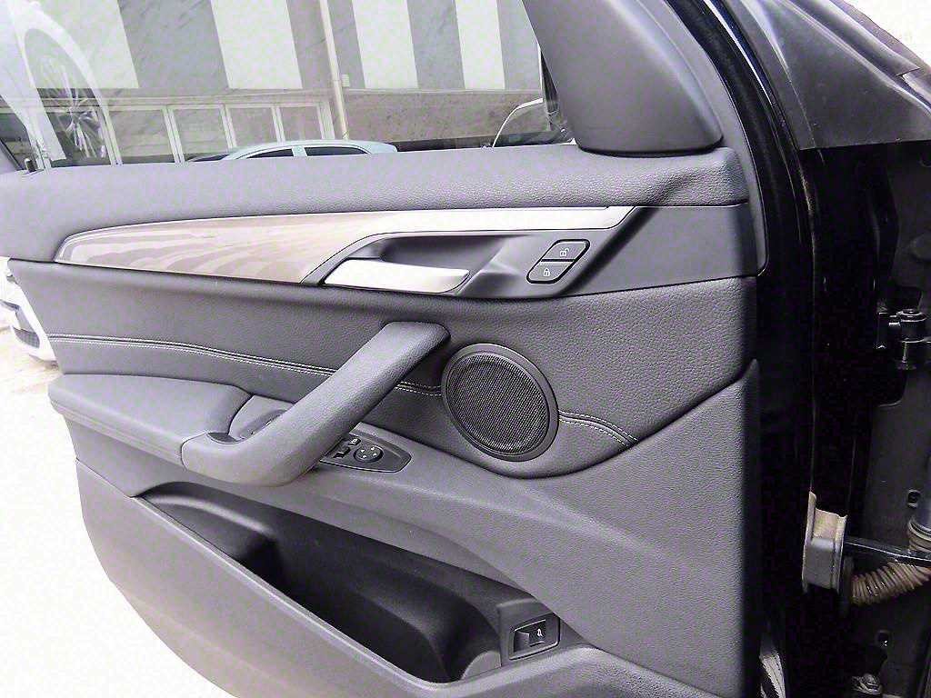 BMW X1 X1 (F48) xDrive 20i xLine 스페셜에디션 이미지 11