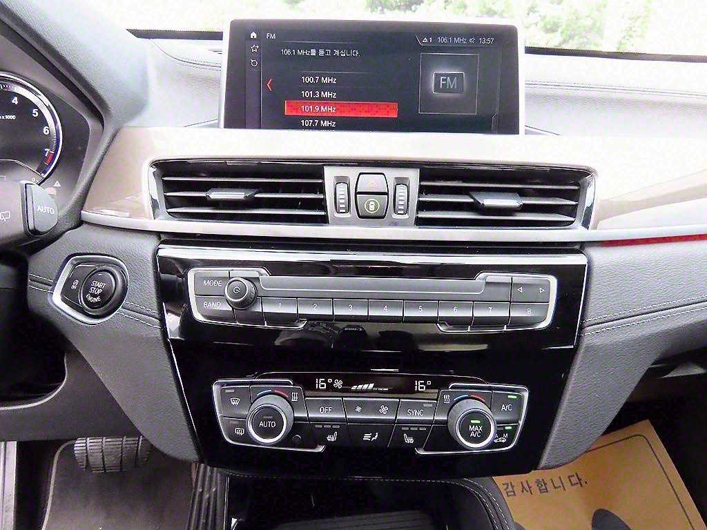 BMW X1 X1 (F48) xDrive 20i xLine 스페셜에디션 이미지 12