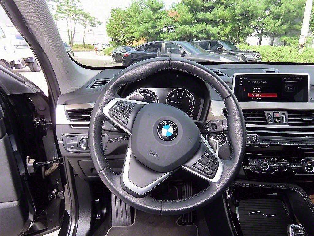 BMW X1 X1 (F48) xDrive 20i xLine 스페셜에디션 이미지 8