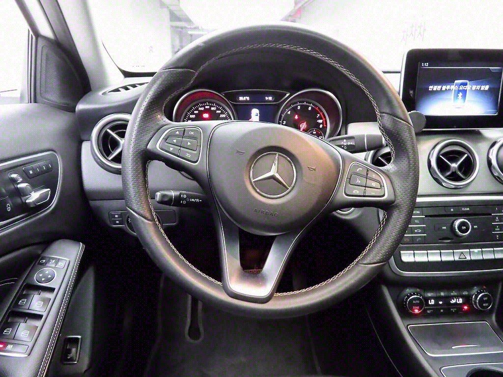 벤츠 GLA 클래스 GLA클래스 X156 GLA250 4MATIC 이미지 8