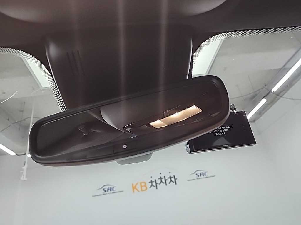 마세라티 기블리 2.0 GT 하이브리드 이미지 17