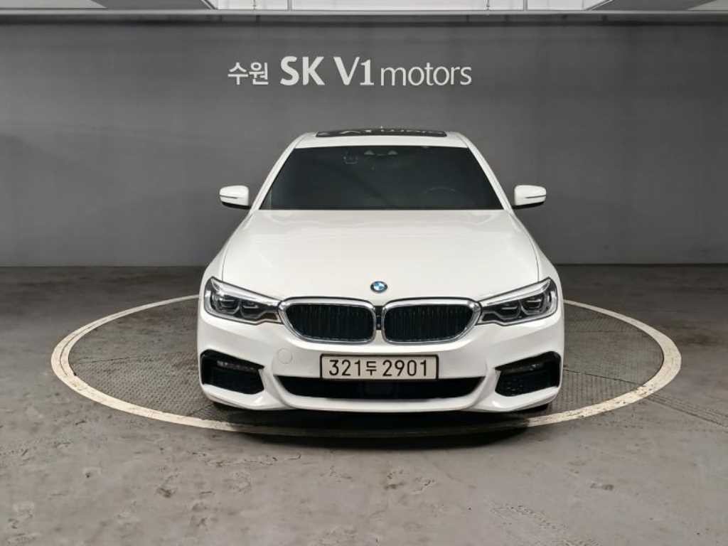 BMW 5시리즈 5시리즈 (G30) 530i M 스포츠 플러스 이미지 1