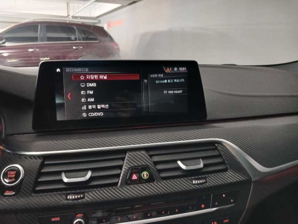 BMW 5시리즈 5시리즈 (G30) 530i M 스포츠 플러스 이미지 13