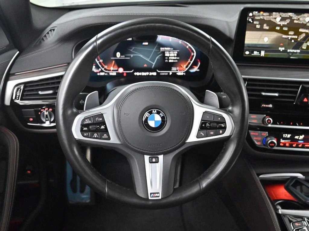 BMW 5시리즈 5시리즈 (G30) 530i xDrive M 스포츠 이미지 14