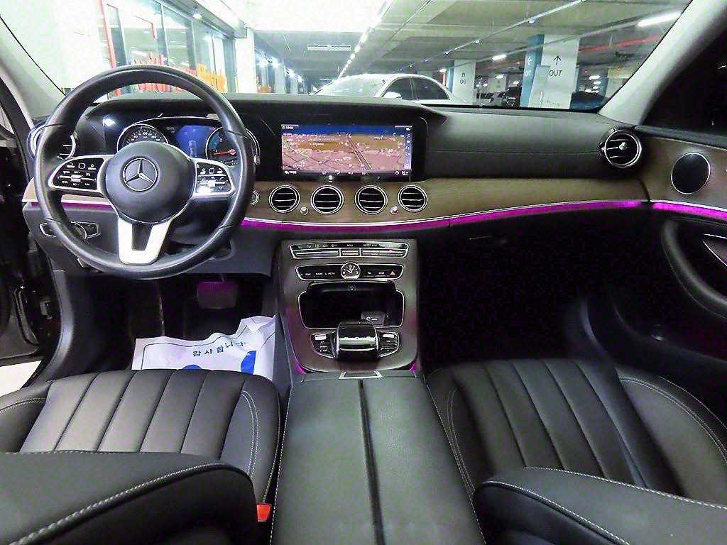 벤츠 E 클래스 E-클래스 W213 E220d 4MATIC 익스클루시브 이미지 10