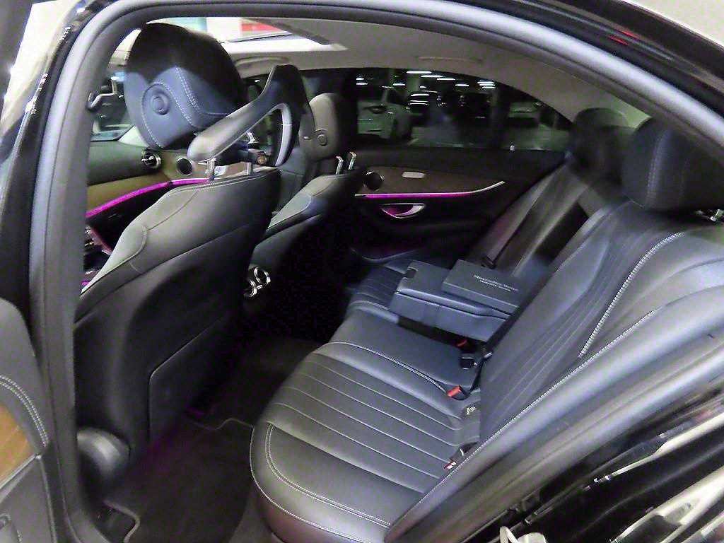 벤츠 E 클래스 E-클래스 W213 E220d 4MATIC 익스클루시브 이미지 7