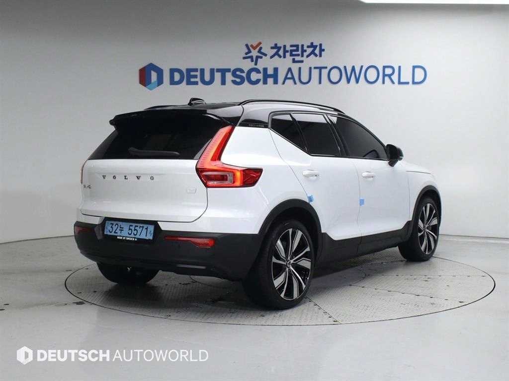볼보 XC40 XC40 리차지 리차지 트윈 AWD 이미지 2