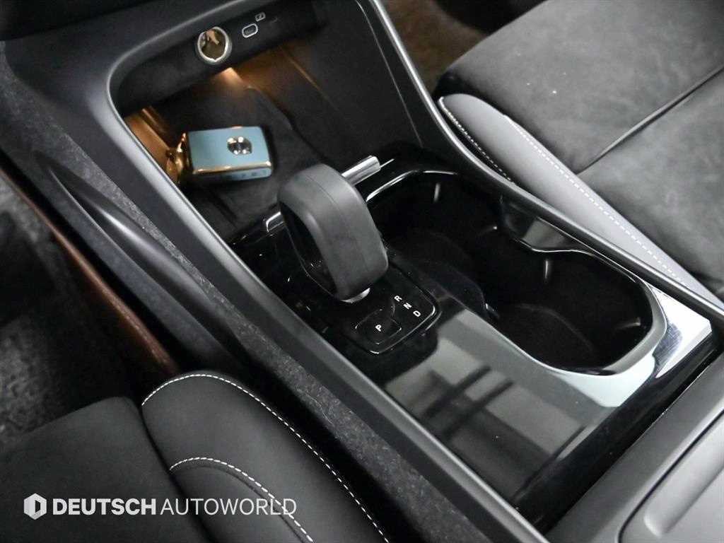 볼보 XC40 XC40 리차지 리차지 트윈 AWD 이미지 9