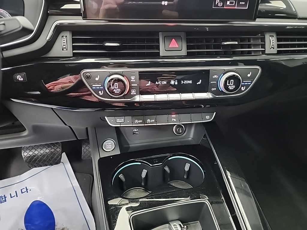 아우디 A4 A4 (B9) 35 TDI 프리미엄 이미지 10