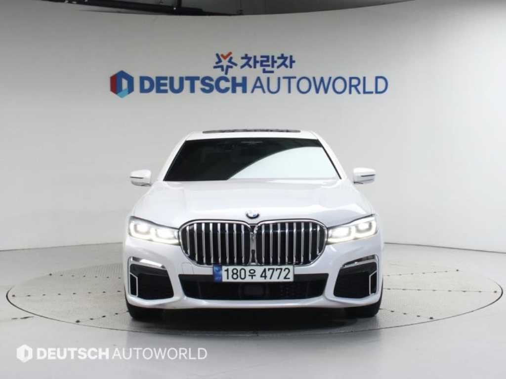 BMW 7시리즈 7시리즈 (G70) 740i sDrive M 스포츠 이미지 3